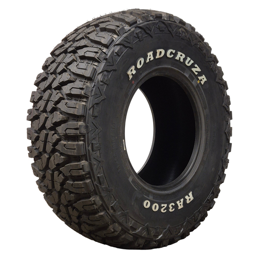 33x12.50R15 108Q Roadcruza RA3200 mud terrain tyre with raised white lettering